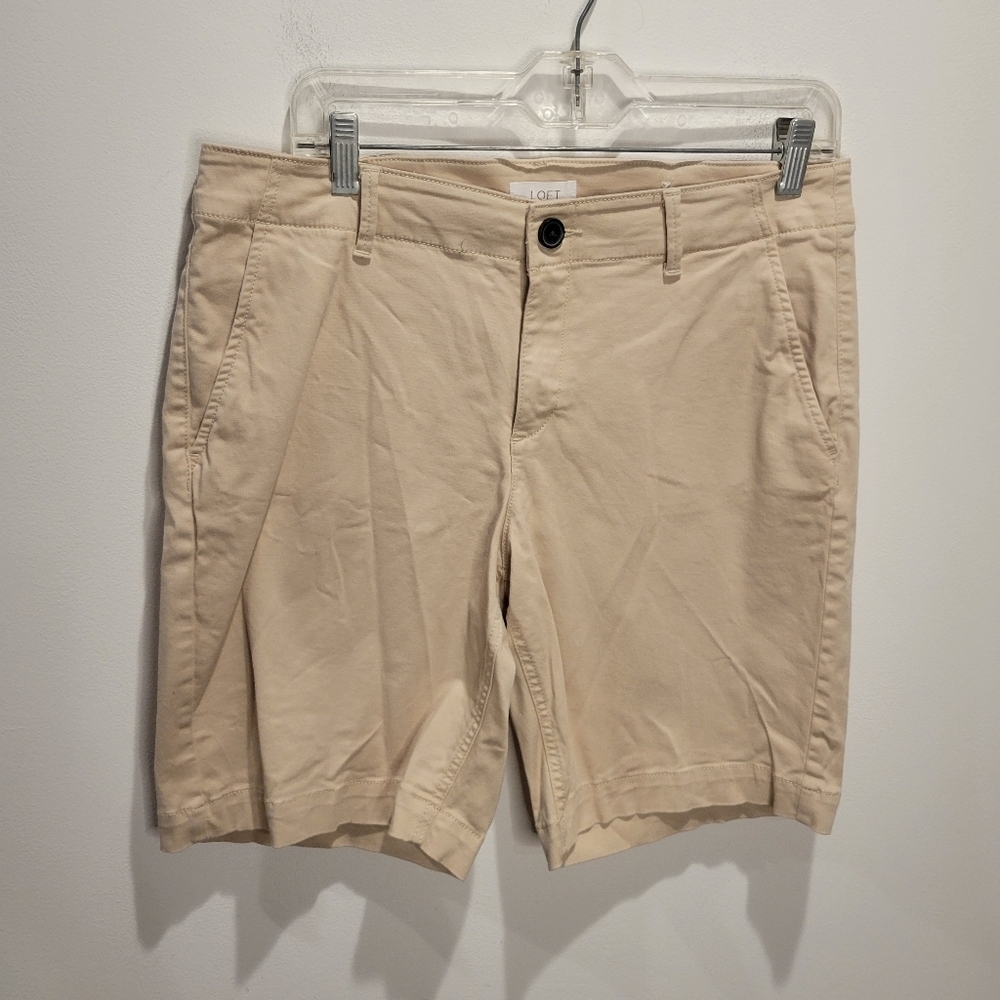 Loft Outlet Size 8 Monroe Bermuda Tan Color Shorts